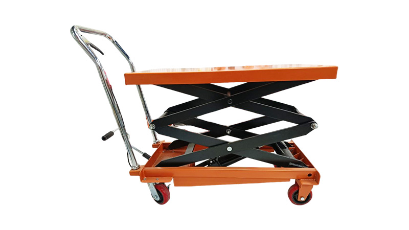 Hogyan kezeljük a hidraulikus szivattyú meghibásodását egy hidraulikus emelőplatformos tehergépkocsiban?