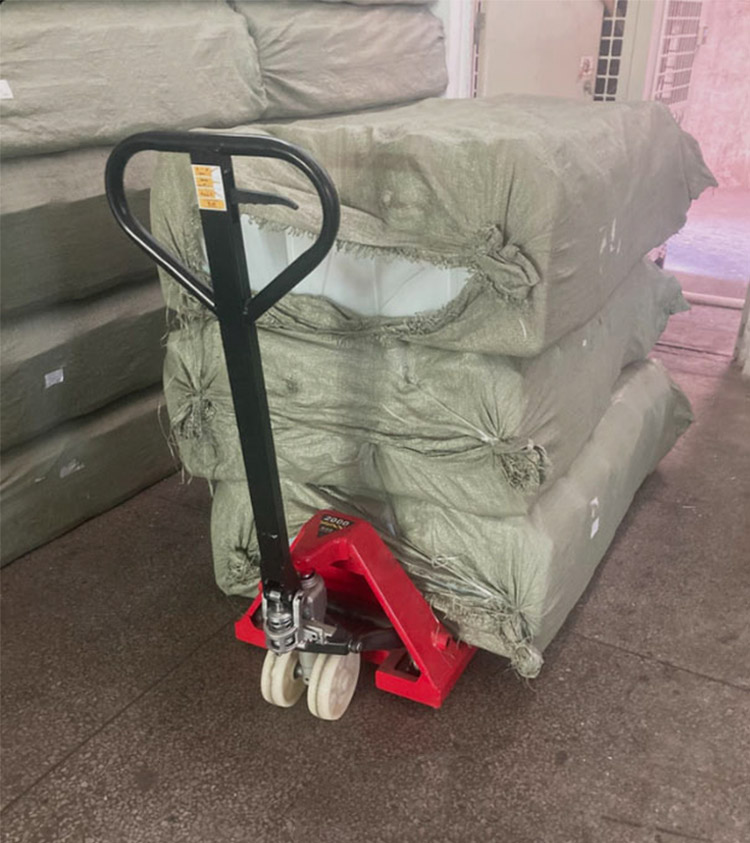 manual hydraulic forklifts